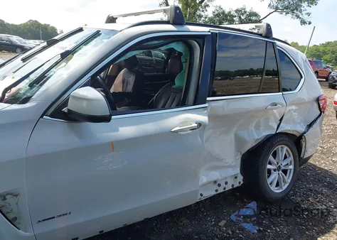 2015 BMW X5 xDrive35I z USA, uszkodzony, nr VIN 5UXKR0C54F0K64528